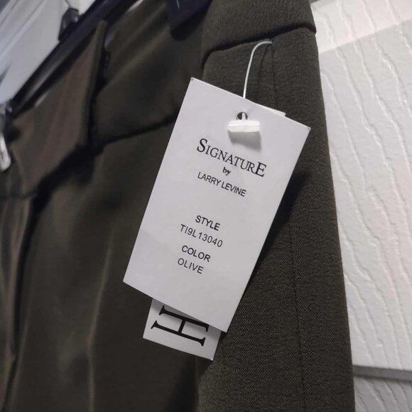 Signature By Larry Levine Olive Stretch Women's Sz 8 NWT - Picture 1 of 4
